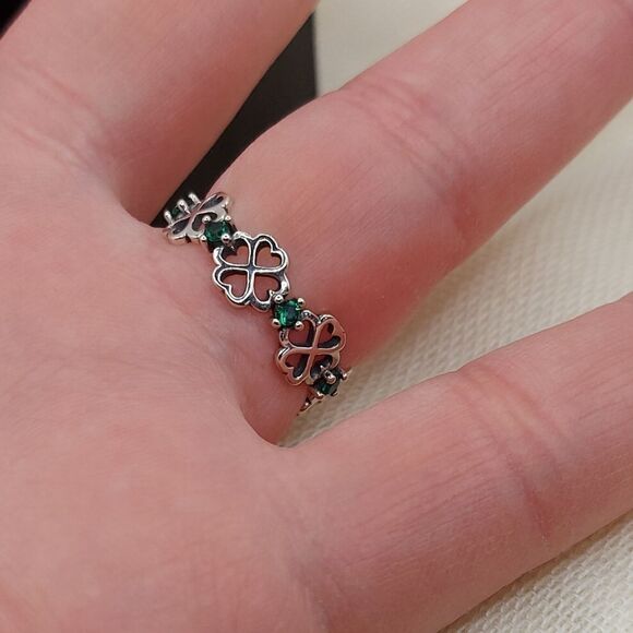 925 Sterling Silver Four Leaf Clover Good Luck Ring - Picture 2 of 9